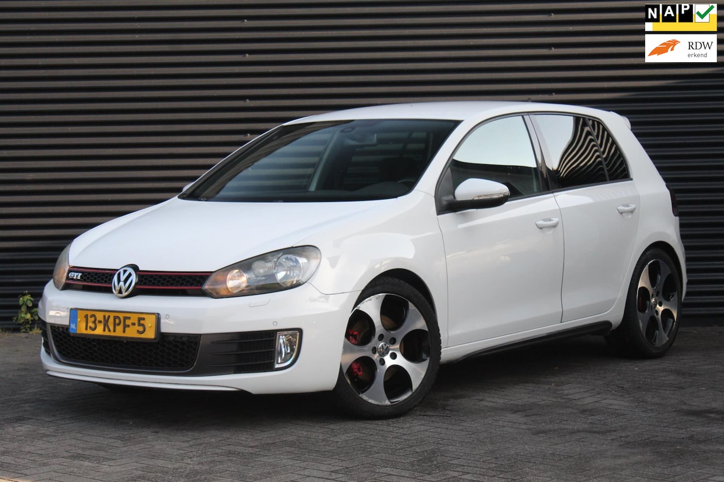Volkswagen Golf - 2.0 GTI | Originele auto | Cruise | Navi | PDC | - AutoWereld.nl