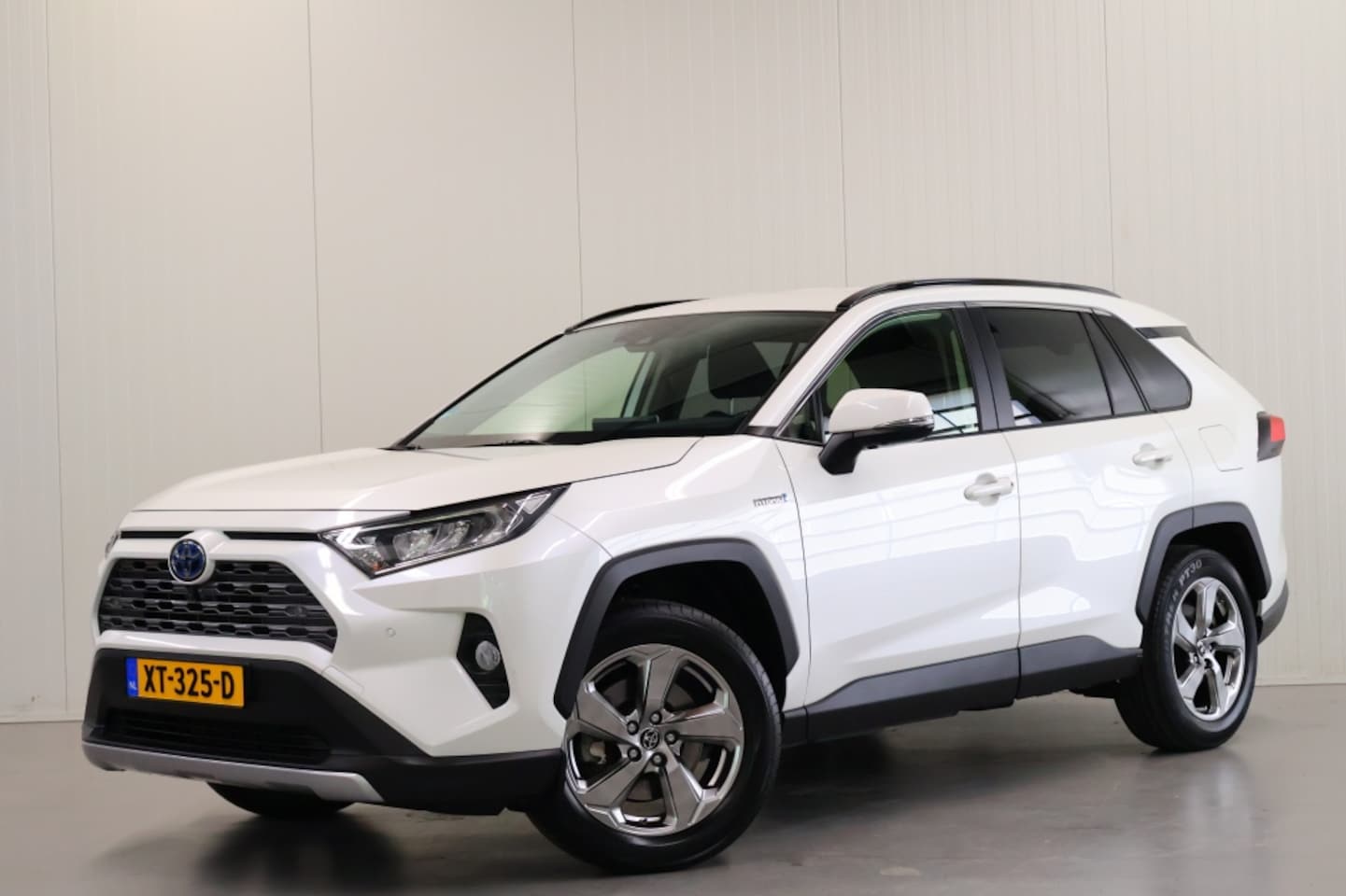Toyota RAV4 - 2.5 Hybrid First Edition 2.5 Hybrid First Edition - AutoWereld.nl