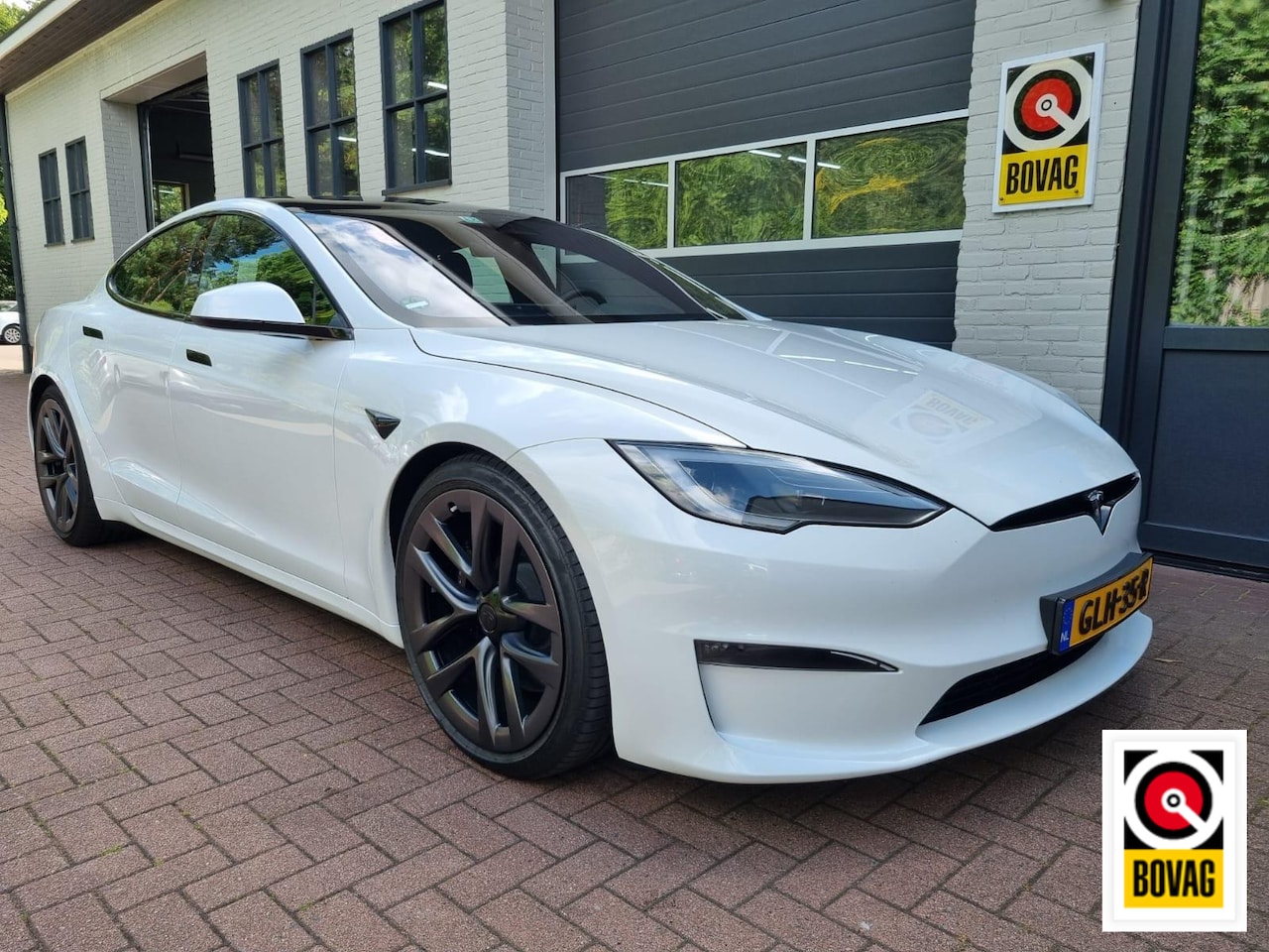 Tesla Model S - Long Range / Auto Pilot HW 4.0 / 21" Arachnid / Plaid spoiler - AutoWereld.nl