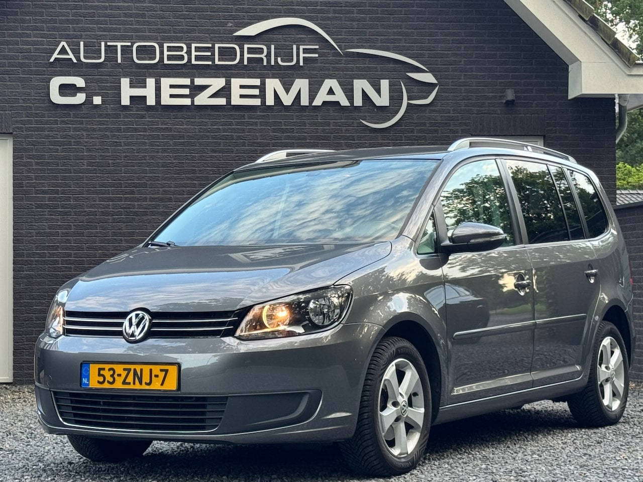 Volkswagen Touran - 1.2 TSI Comfortline BlueMotion 7persoons Navigatie MF Stuurwiel Leder - AutoWereld.nl