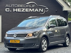 Volkswagen Touran - 1.2 TSI Comfortline BlueMotion 7persoons Navigatie MF Stuurwiel Leder