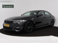 BMW 3-serie - 320i High Executive Edition (PARKEERSENSOREN, STOELVERWARMING, LEER, NAVIGATIE, NL-AUTO)