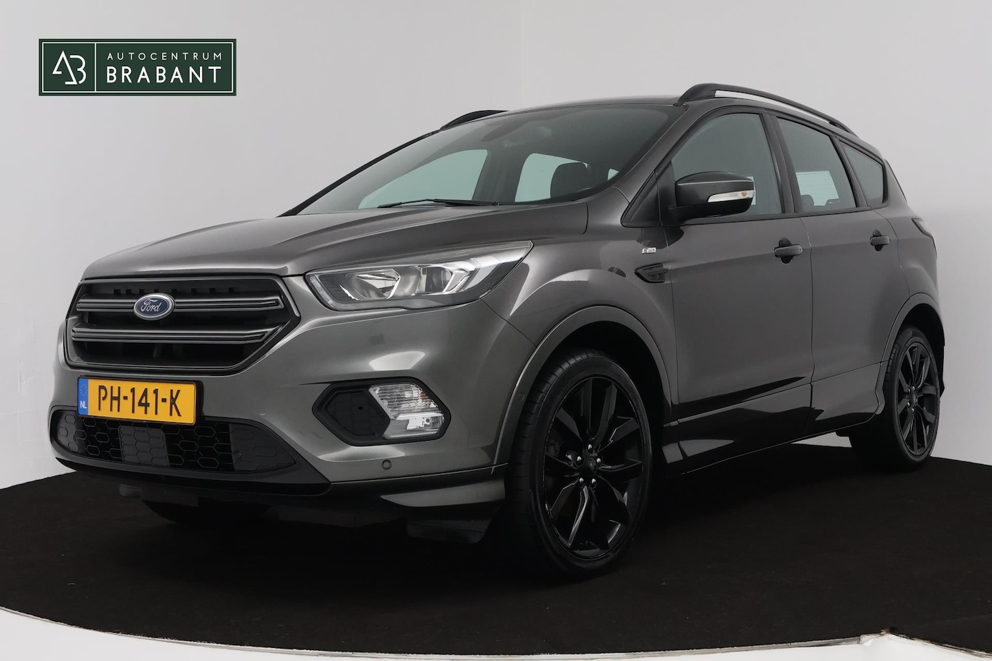 Ford Kuga - 1.5 EcoBoost ST Line (PARKEERSENSOREN, CRUISE, TREKHAAK, GOED ONDERHOUDEN) - AutoWereld.nl