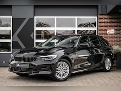 BMW 3-serie Touring - 330e xDrive | Sportline | Shadow | HIFI | Cruise control | Camera | Trekhaak | 17' Inch |