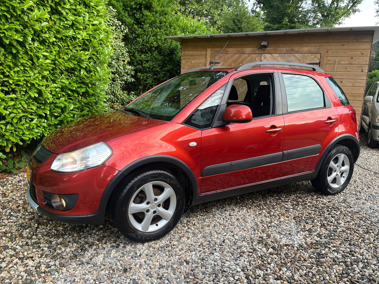 Suzuki SX4 - 1.5 Comfort/APK 2-26/DIREKT MEE/BEURT/ALL SEASON BANDEN/HISTORIE/BOEKJES - AutoWereld.nl
