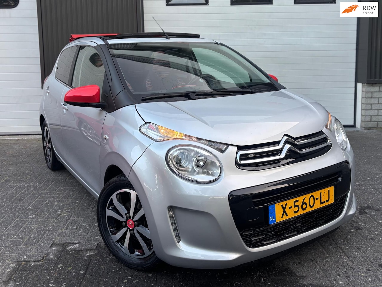 Citroën C1 - 1.0 VTi Elle BLUETOOTH KEYLESS CLIMA OPEN DAK - AutoWereld.nl