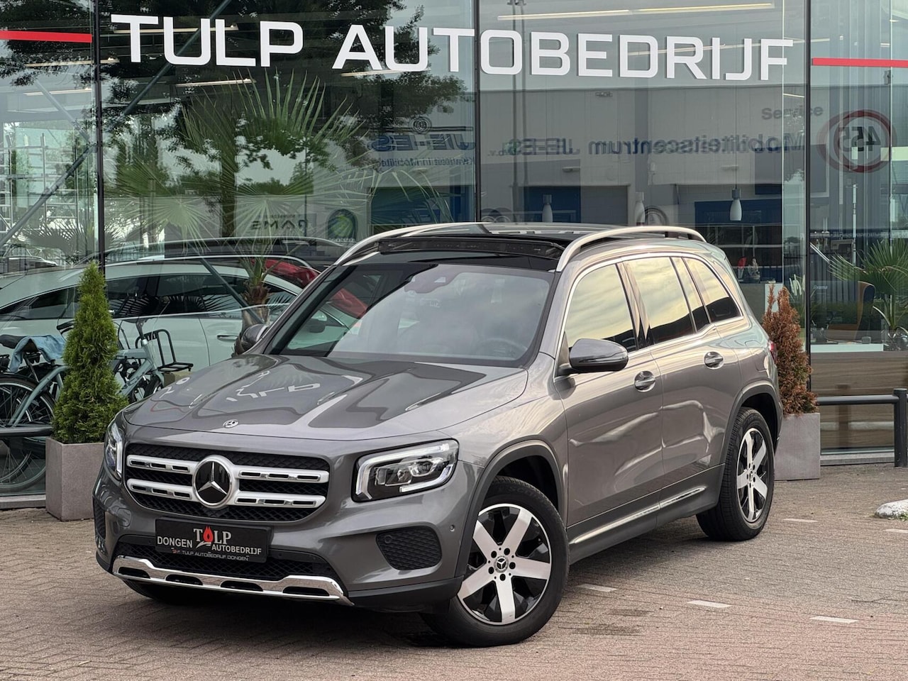 Mercedes-Benz GLB - 180 d Bns Solution DCT 7 Pers Autom 2021 pano - AutoWereld.nl