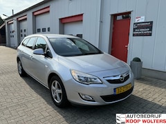 Opel Astra Sports Tourer - 1.4 Turbo Business +