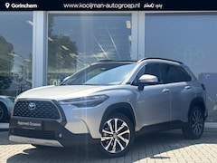 Toyota Corolla Cross - Style | All seasonbanden | Panoramadak | Half leder | Stoelverwarming | Parkeerhulp voor e