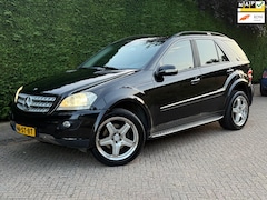 Mercedes-Benz M-klasse - 320 CDI /AUTOMAAT/XENON/AMGPAKKET/RIJDTSUPER/