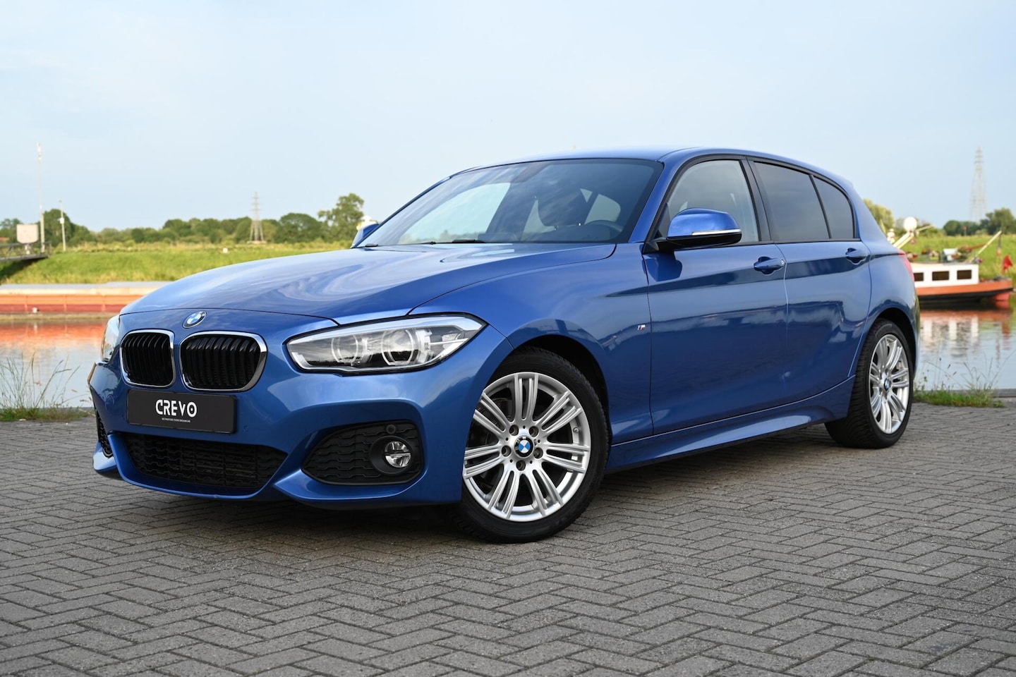 BMW 1-serie - 118i M-Sport | LED | M-pakket | Parkeersensoren| - AutoWereld.nl