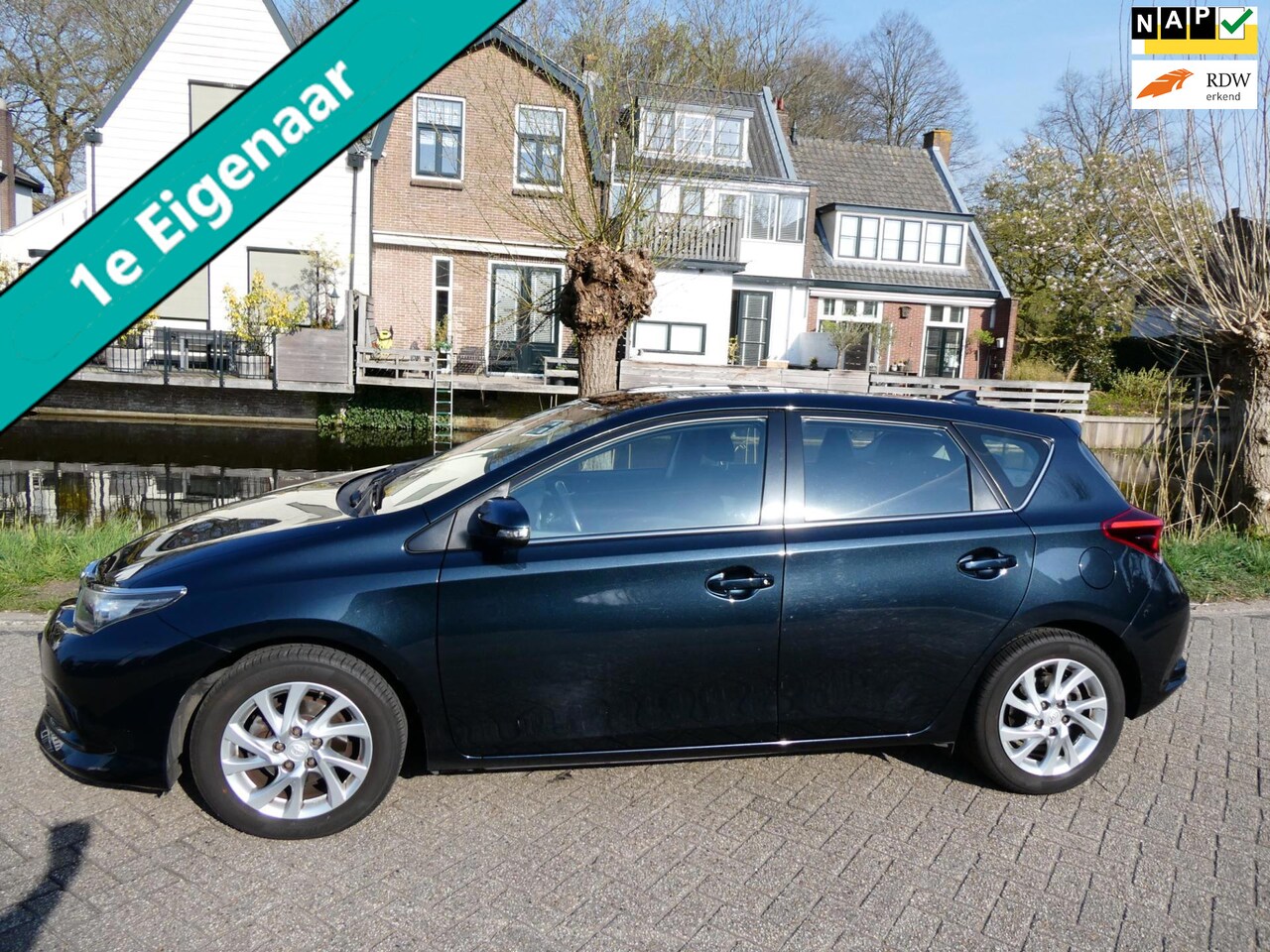 Toyota Auris - 1.2T 116pk Aspiration Limited 1e eig. Clima Cruise Trekhaak 1300kg - AutoWereld.nl