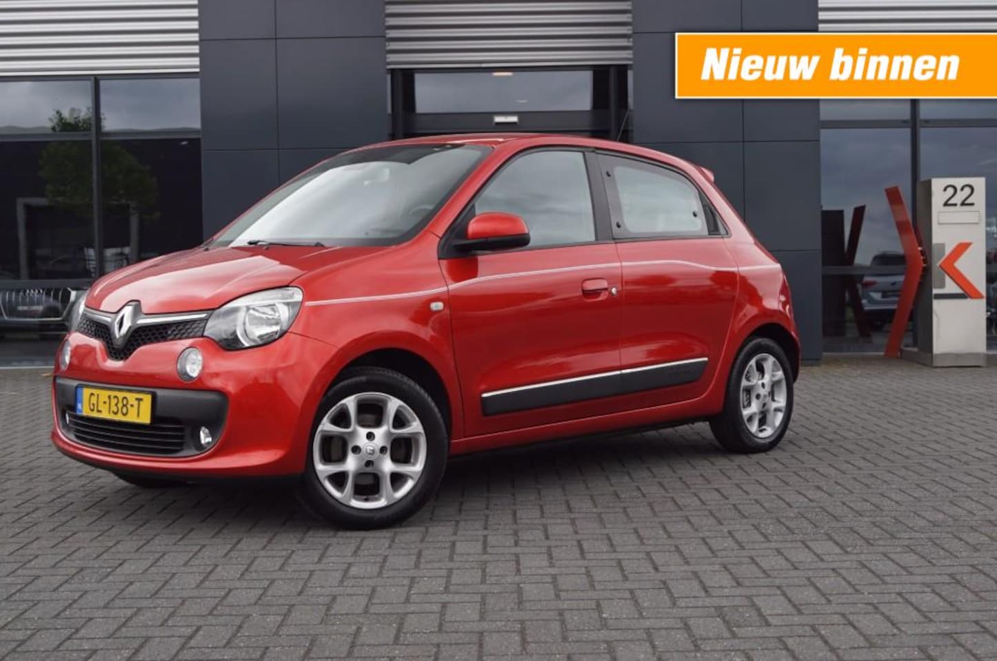 Renault Twingo - 0.9 TCe Dynamique / Navigatiesysteem /Parkeersensoren/Camera - AutoWereld.nl