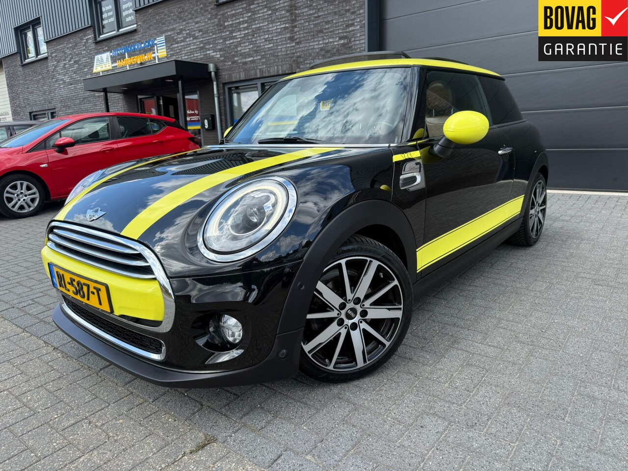 MINI Cooper - Mini 1.5 Chili | AUTOMAAT | 12MND GARANTIE | PANO DAK | LEDER | NAVI | CRUISE | - AutoWereld.nl