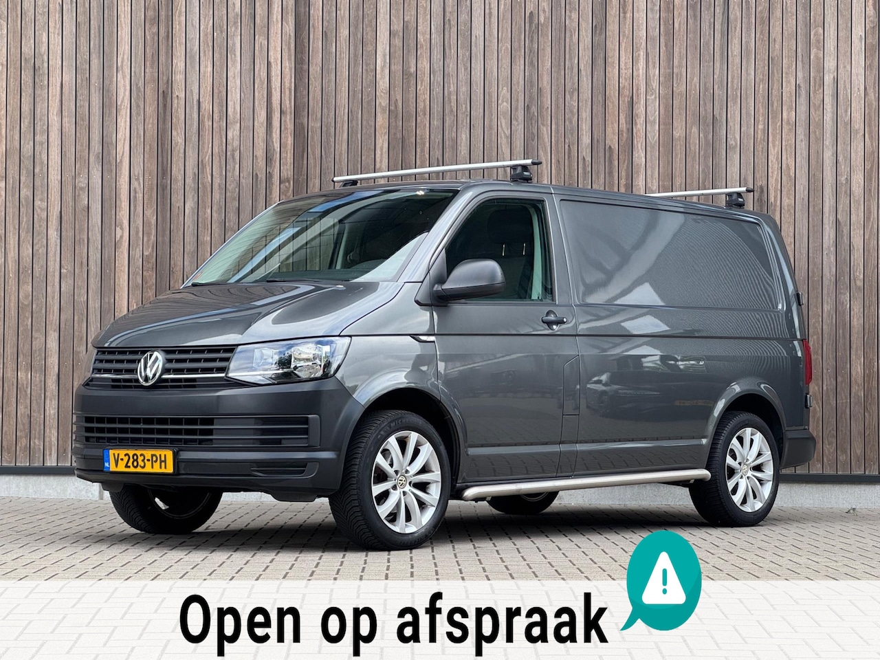 Volkswagen Transporter - 2.0 TDI L1H2 |Airco|Navi|Cruise| - AutoWereld.nl