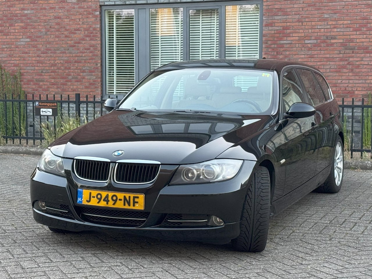 BMW 3-serie Touring - 325xi High Executive 325xi High Executive - AutoWereld.nl