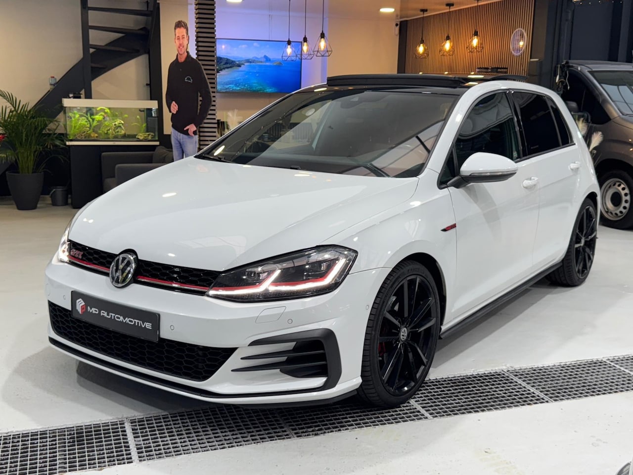 Volkswagen Golf - 2.0 TSI GTI Performance|PANO|KEYLESS|CAM|DynAudio|ACC|DCC|FULL - AutoWereld.nl