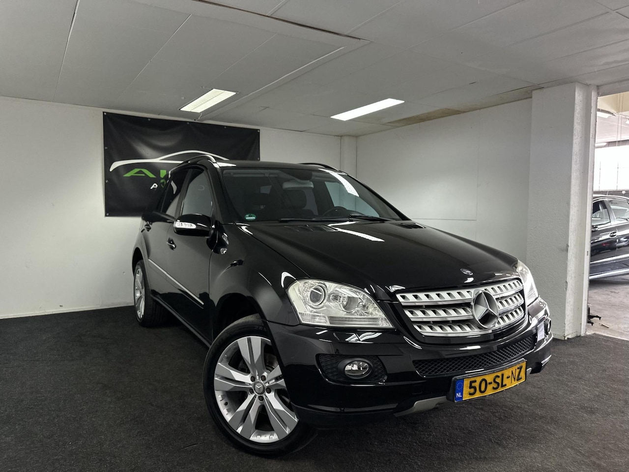 Mercedes-Benz M-klasse - 350 - Navigatie - Bluetooth - APK 2026 - NAP! - AutoWereld.nl
