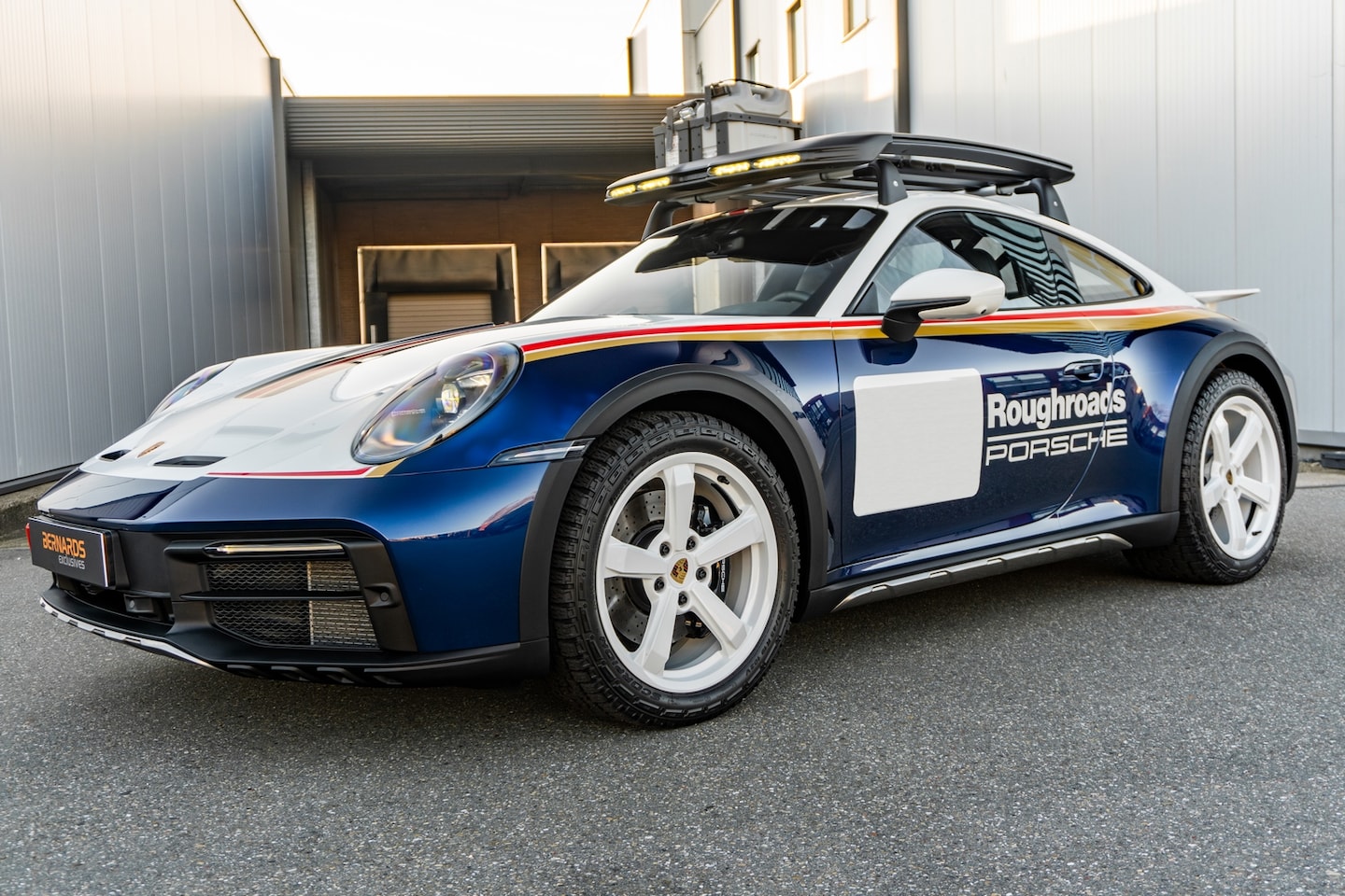 Porsche 911 - (992) Dakar Roughroads Rally - 1 of 2.500 - AutoWereld.nl
