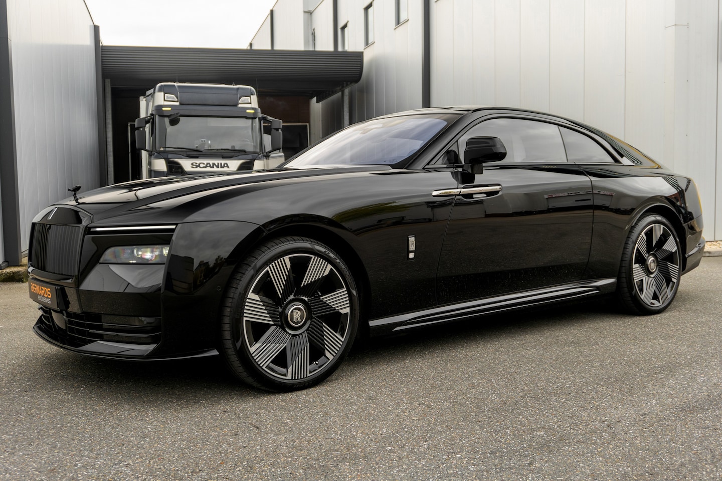 Rolls-Royce Spectre - - Black Diamond - Black Package - AutoWereld.nl