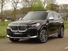 BMW X1 - xDrive23i | Trekhk | H+K | HUD | 1eEig | Ad.Cruise | Pano | Full Options