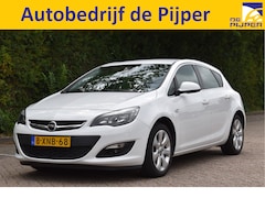 Opel Astra - 1.4 Turbo Blitz | NL-Auto | Nav | Cruise Contr | Bluetooth | Trekhaak | 4-Seasons | NAP |