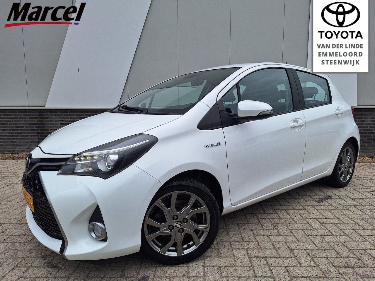 Toyota Yaris - 1.5 Hybrid Dynamic | LM Velgen | Cruise- control | ECC | Keyless entry | - AutoWereld.nl
