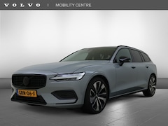 Volvo V60 - B3 Essential | Dodehoekdetectie | Achteruitrijcamera |