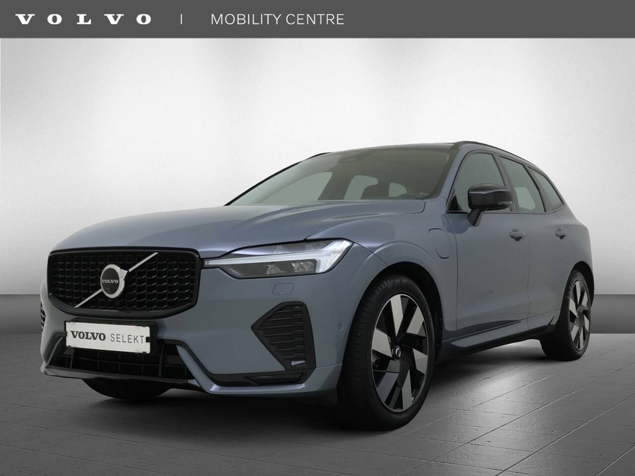 Volvo XC60 - T6 AWD Ultimate Dark | Luchtvering | Trekhaak | Panoramadak | - AutoWereld.nl