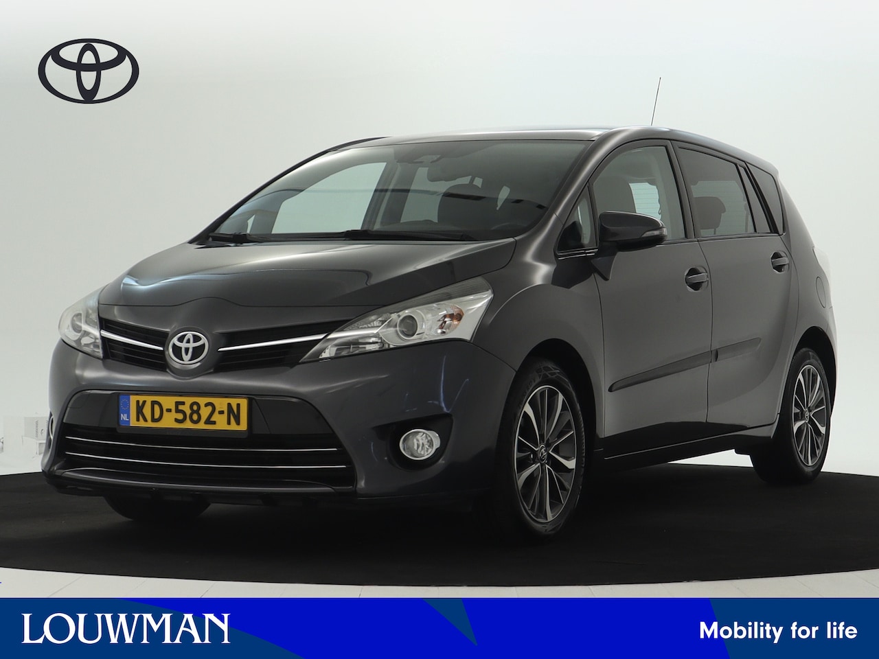 Toyota Verso - 1.8 VVT-i Dynamic | Trekhaak | Navigatie - AutoWereld.nl