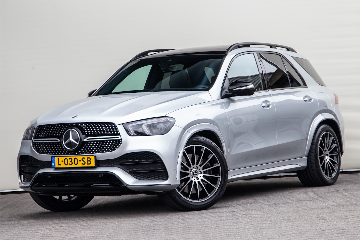 Mercedes-Benz GLE-Klasse - 350 de 4MATIC Premium AMG Nightpakket, Pano, Burmester, Nappa- Leder, 2021 - AutoWereld.nl
