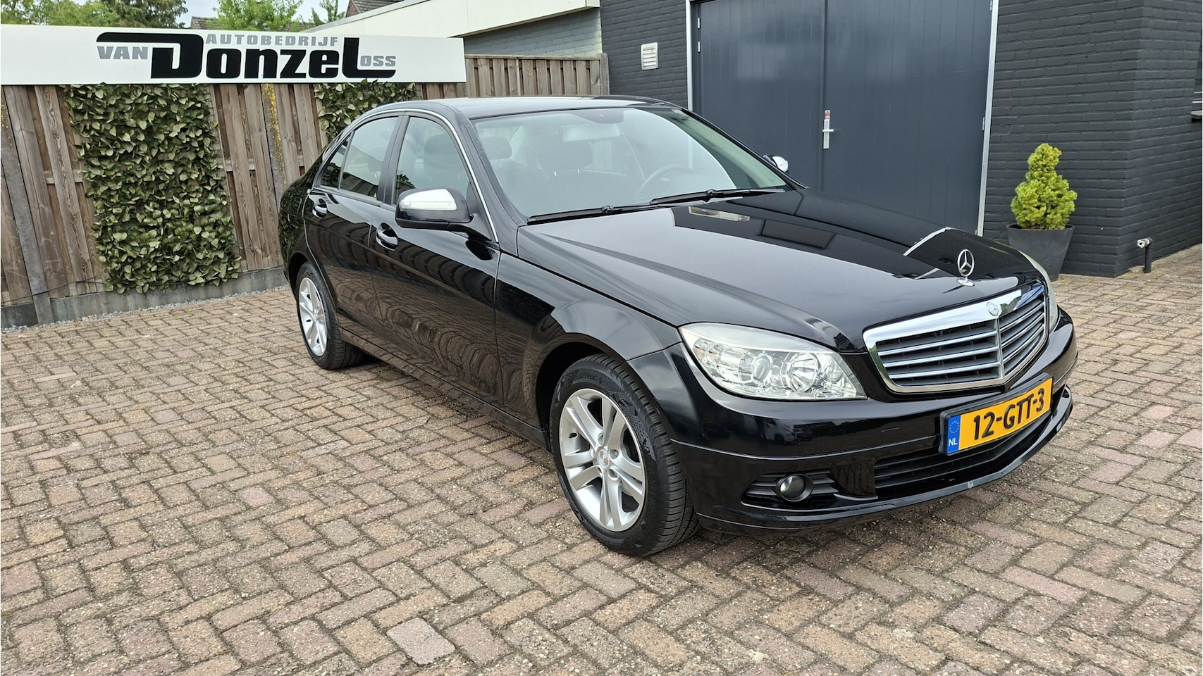 Mercedes-Benz C-klasse - 180 K AUTOMAAT - AutoWereld.nl