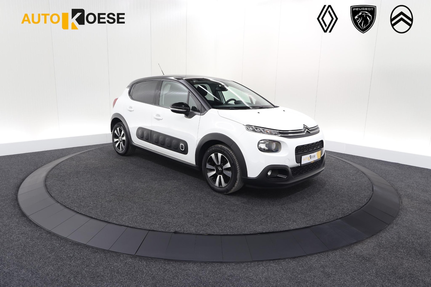 Citroën C3 - PureTech 110 EAT6 Feel Edition | Panoramadak | Apple Carplay | Parkeersensoren | 16 Inch L - AutoWereld.nl