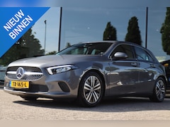 Mercedes-Benz A-klasse - 180 PREMIUM AUT. | BURMESTER | WIDESCREEN | TREKHAAK | LED | AMBIENT | MEMORY | KEY-LESS |
