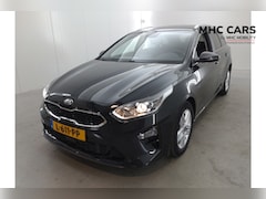Kia Cee'd Sportswagon - Ceed 1.0 T-GDi DynamicPlusLine | Verwacht | Automaat | Navi | Winterpakket | Camera |