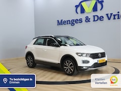 Volkswagen T-Roc - 1.0 TSI Style Business Airco ECC | Apple Carplay | Trekhaak | Navigatie | Virtual | LED |