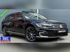 Volkswagen Passat - 1.4 TSI GTE Highline Pano.dak/Viritual/LED