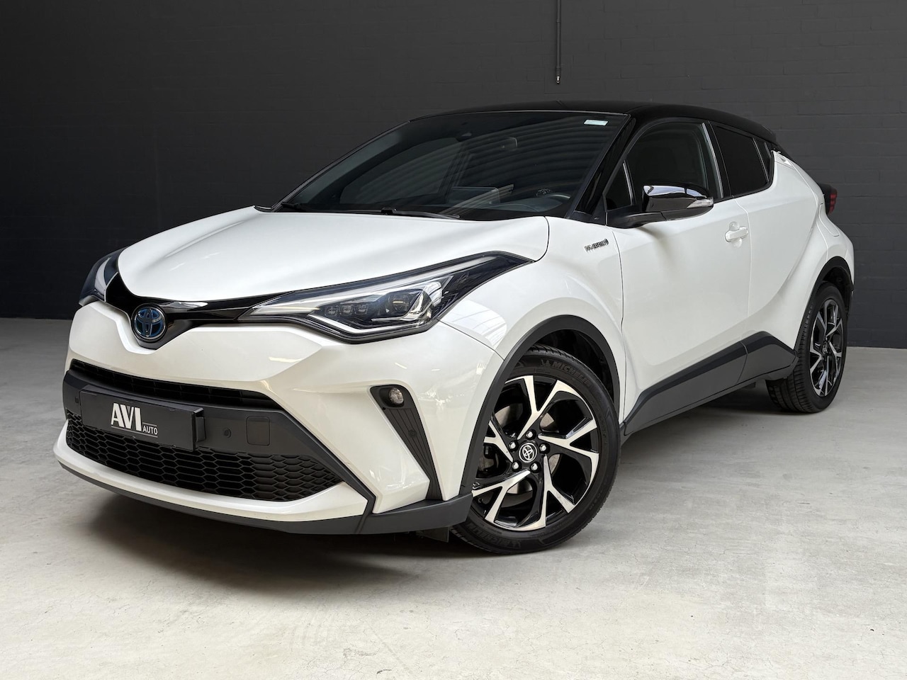 Toyota C-HR - 1.8 Hybrid Dynamic Led Camera 1e Eigenaar - AutoWereld.nl