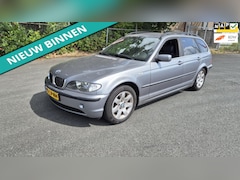 BMW 3-serie Touring - 320i Lifestyle Executive NETTE AUTO RIJDT EN SCHAKELT GOED