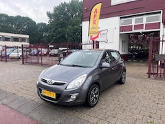 Hyundai i20 - 1.2i Plus