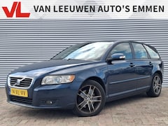 Volvo V50 - 2.4i Edition II | Nieuw Binnen | Stoelverwarming | Clima | Trekhaak