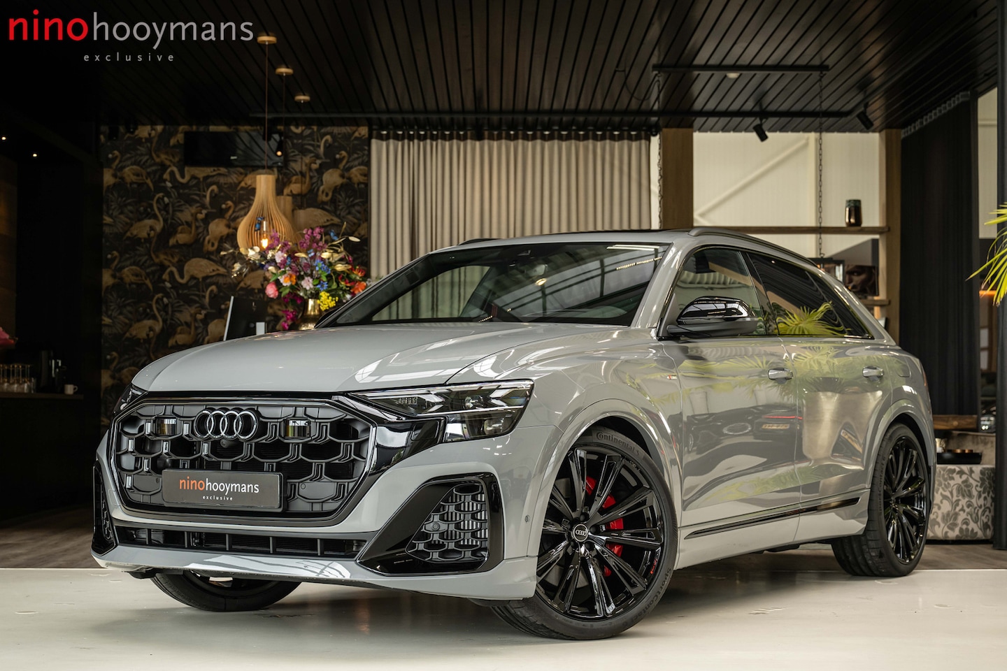 Audi Q8 - 60 TFSI e Competition | 5 jaar garantie | Alcantara hemel | Softclose | Trekhaak | 360 | H - AutoWereld.nl