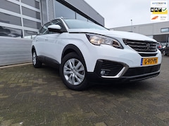 Peugeot 5008 - 1.2 P.Tech, 7 persoons, Automaat, Navi, Camera, PDC