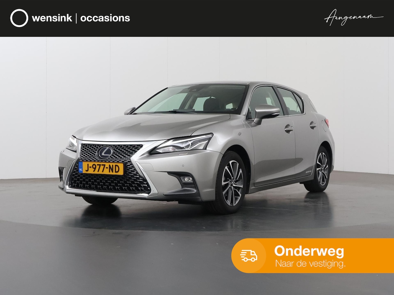 Lexus CT 200h - Business Line Pro | Navigatie | Parkeercamera | Climate Control | Keyless Go | - AutoWereld.nl