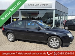 Ford Mondeo - 2.0-16V Futura, climatronic, cruisecontrol, navigatie, trekhaak, pdc