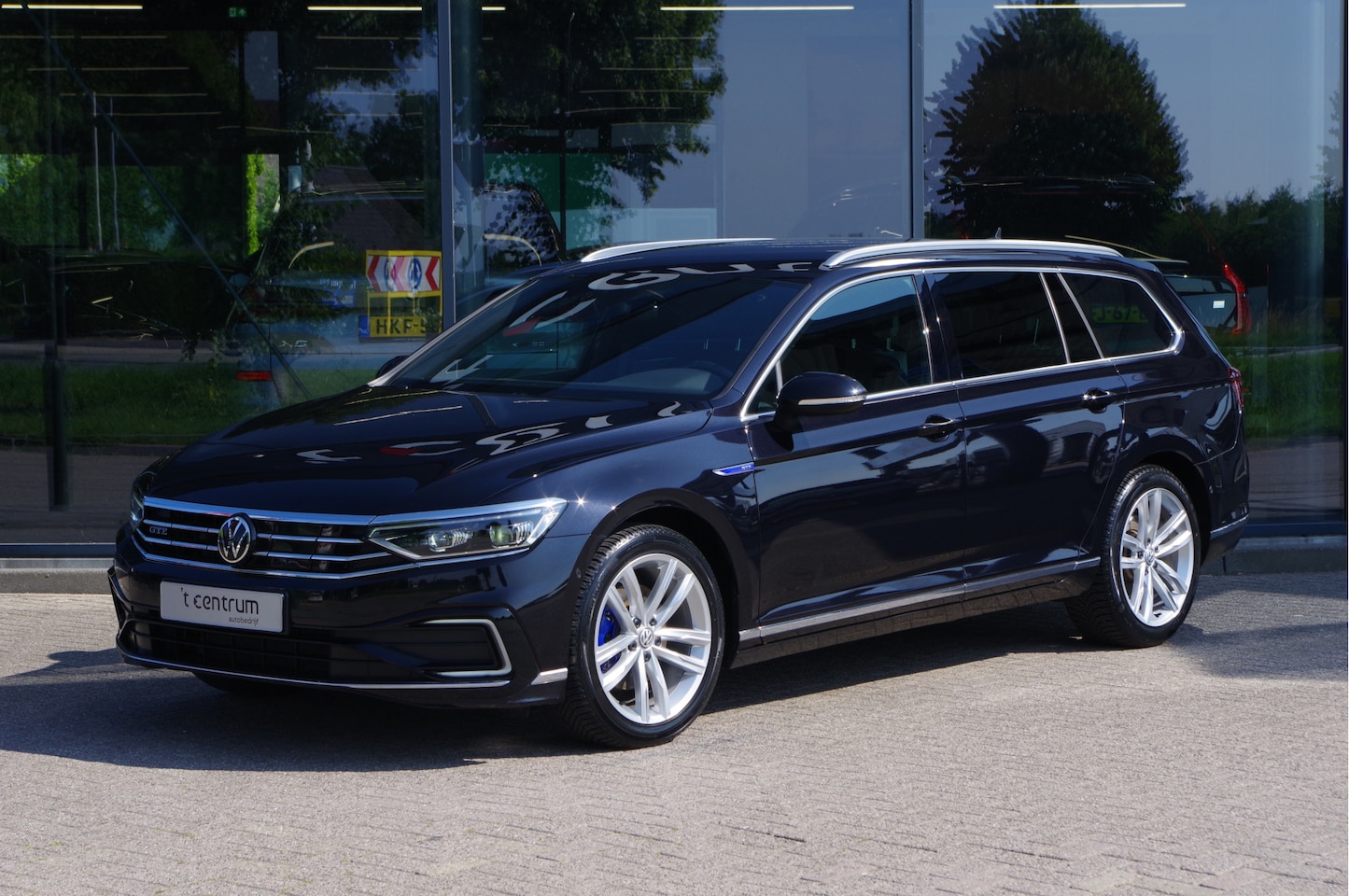 Volkswagen Passat Variant - 1.4 TSI PHEV GTE 218 PK Business PHEV, Winterpakket, Trekhaak, Adap. Cruise Control. - AutoWereld.nl