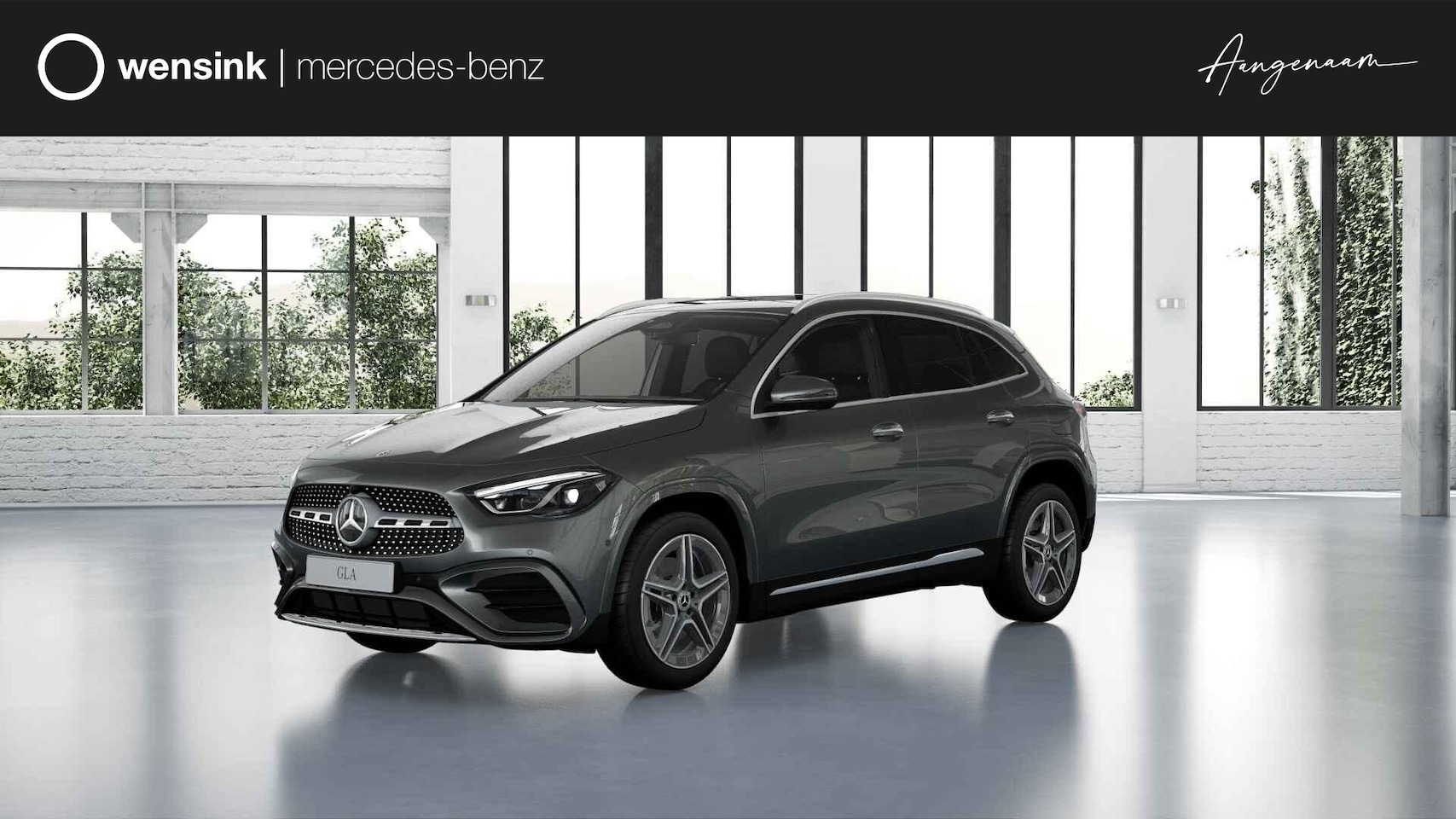 Mercedes-Benz GLA-Klasse - 180 Business Solution AMG | Panoramaschuifdak | Premium Plus | head-up display | Trekhaak - AutoWereld.nl
