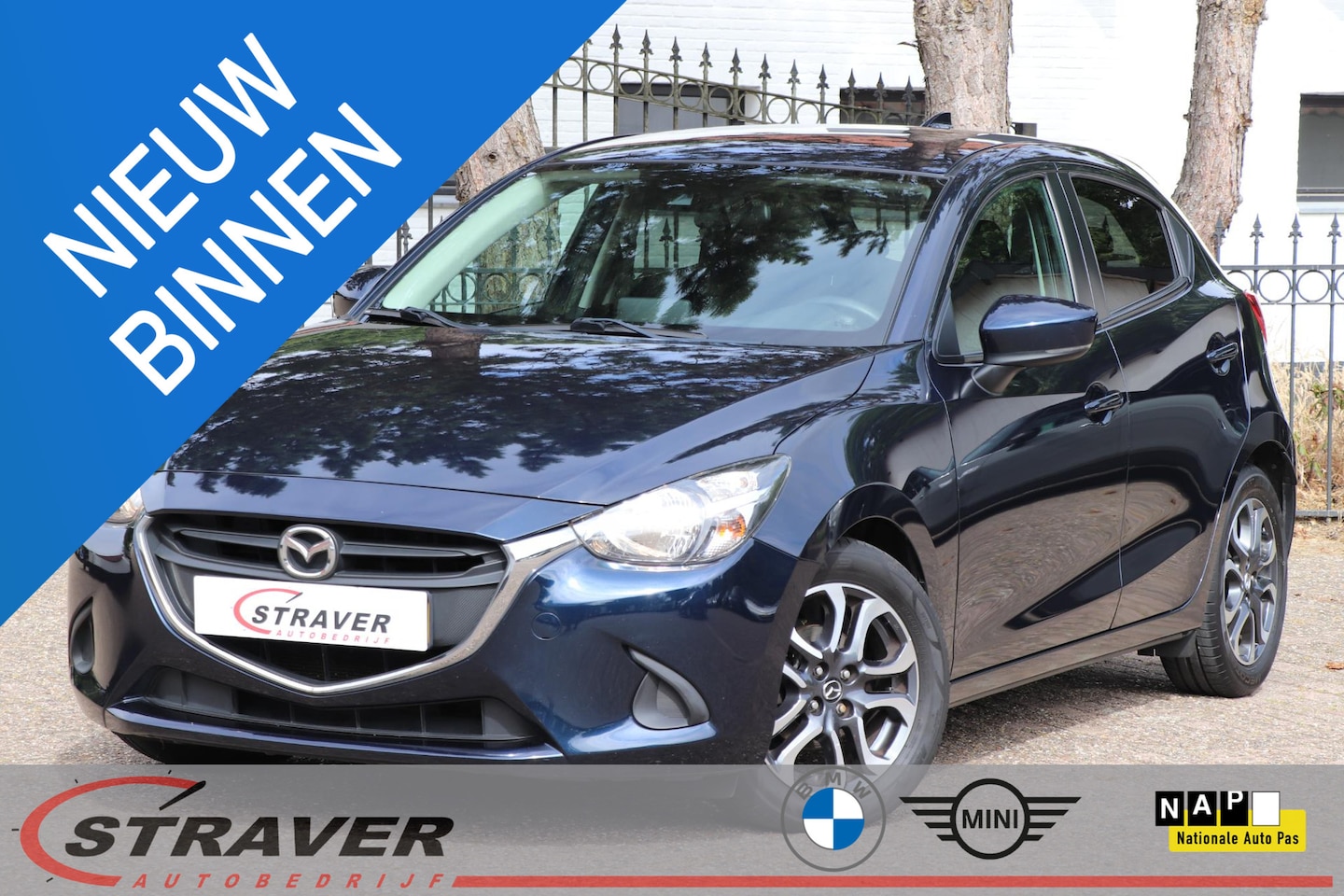 Mazda 2 - 1.5 Skyactiv-G TS |Navigatie |PDC achter |Voorstoelen verwarmd - AutoWereld.nl