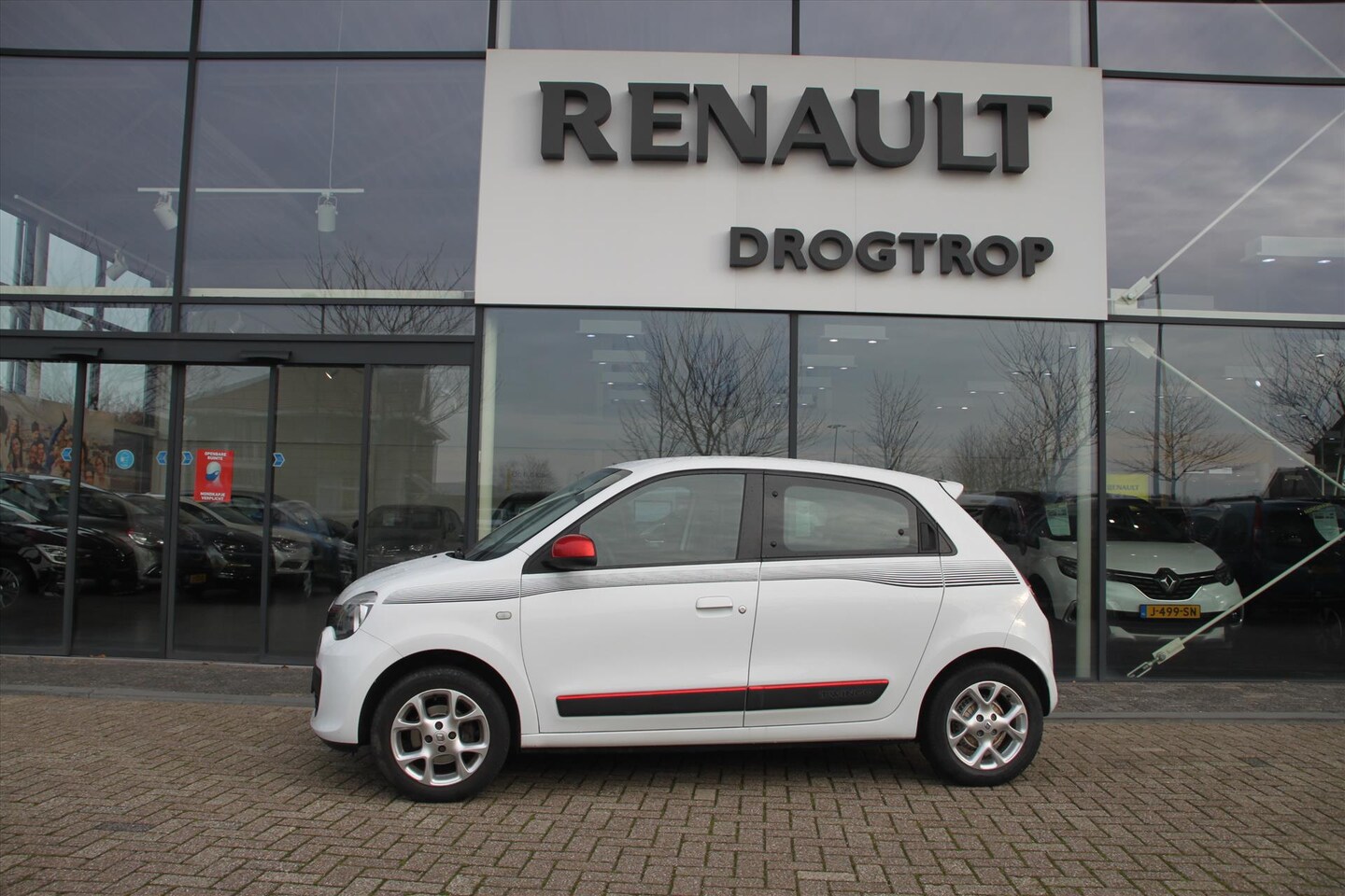 Renault Twingo - 75PK-COLLECTION-68DKM-AIRCO-BLUETOOTH-PACK LUXE- - AutoWereld.nl
