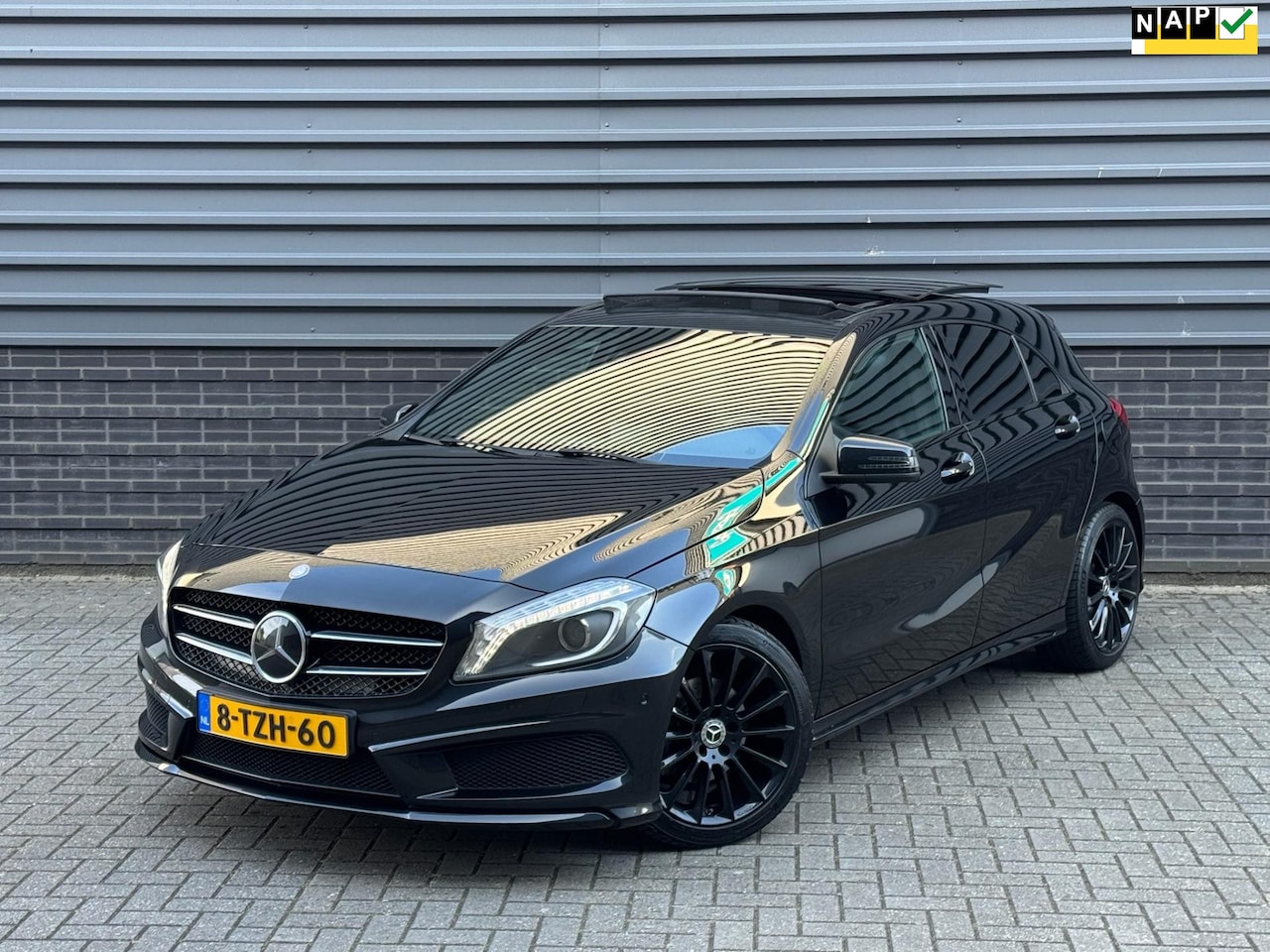 Mercedes-Benz A-klasse - 200 AMG Pano PDC H/K Navi Cruise 18" - AutoWereld.nl